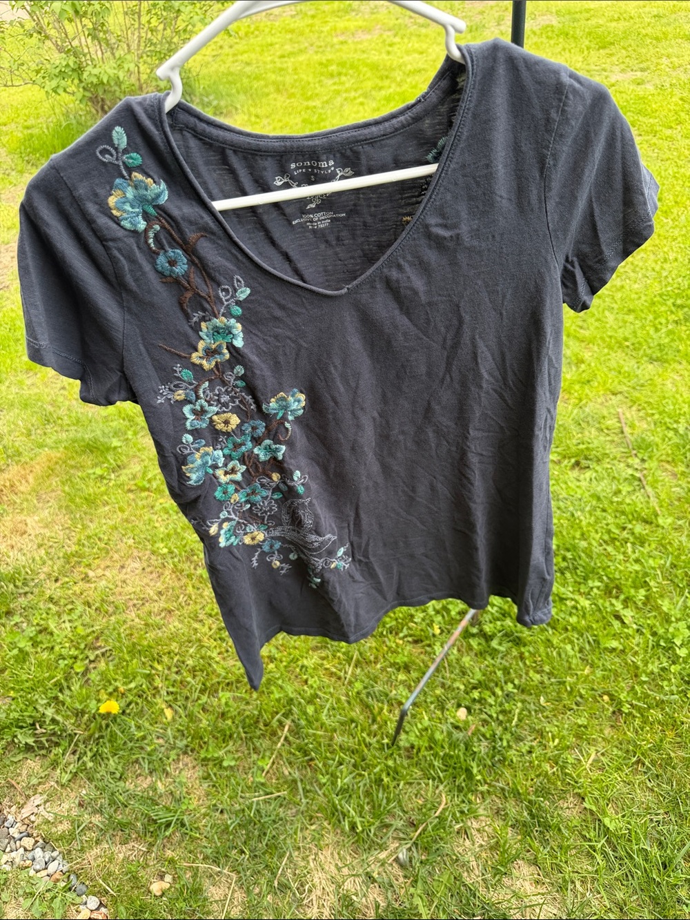 Sonoma Navy V-Neck Short Sleeve Top with Teal Floral Embroidery